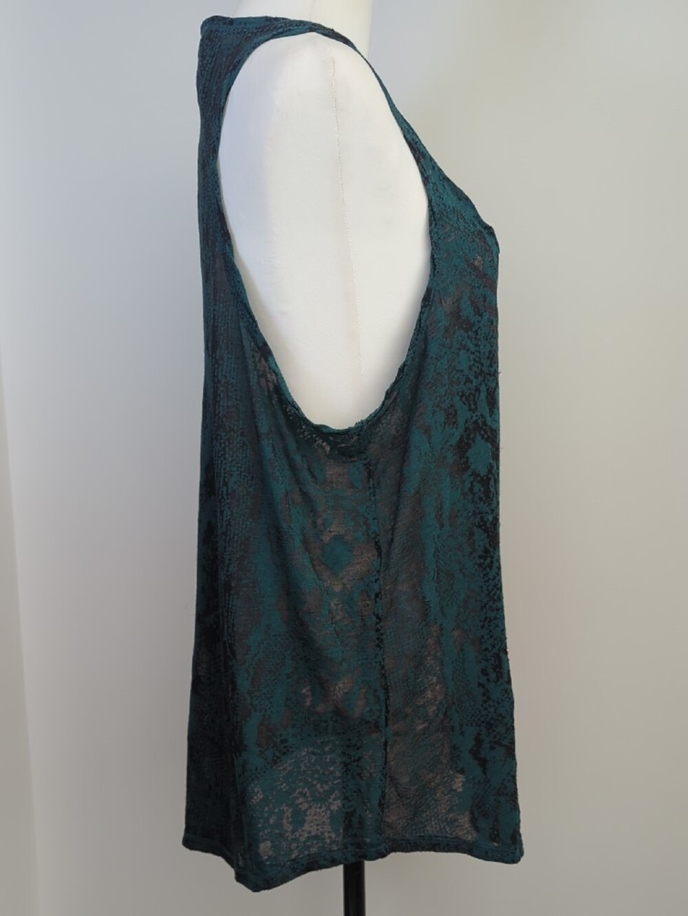 Pair of Rock & Republic Embellished Snakeskin Racerback Tank Tops Teal Maroon - Picture 7 of 16
